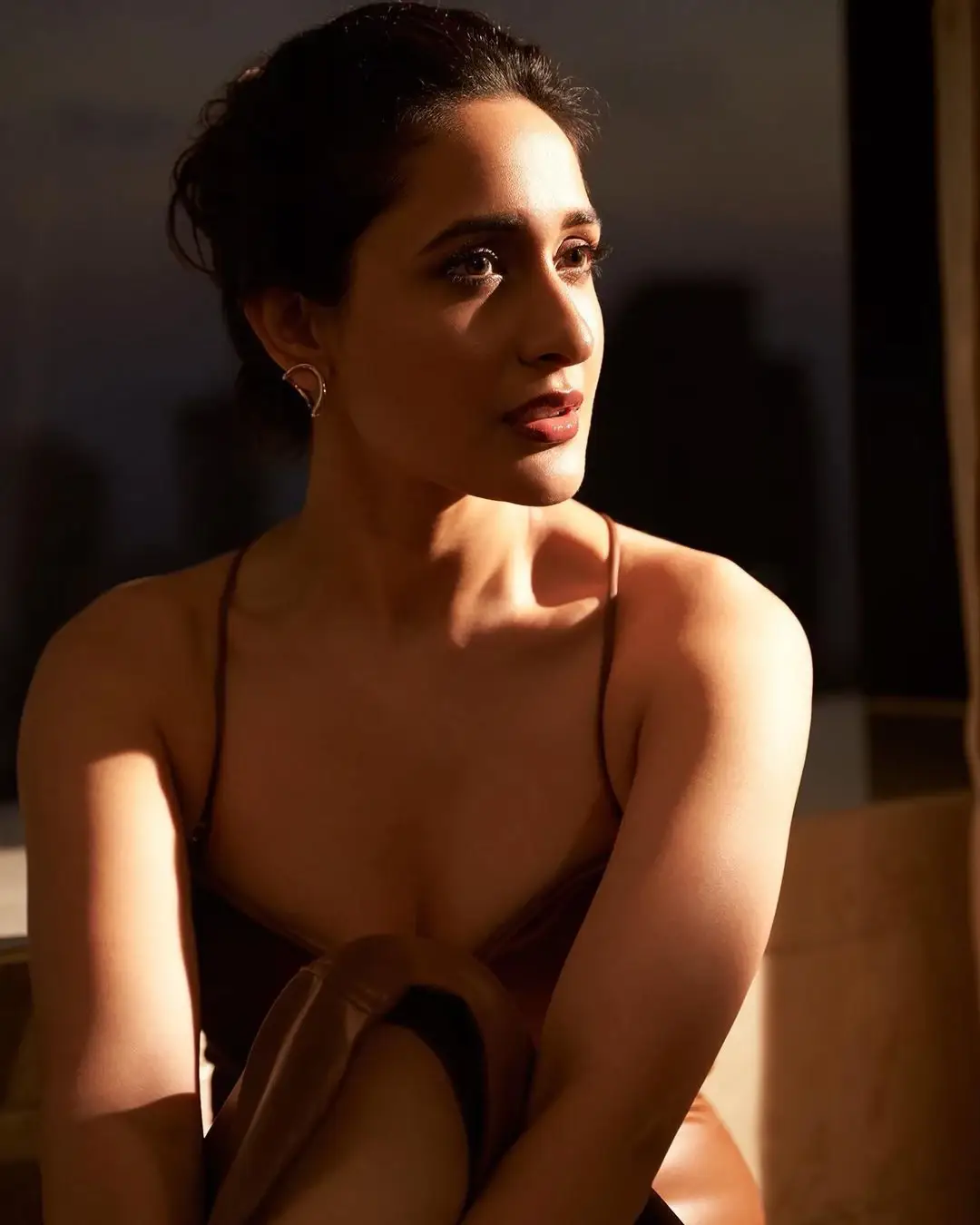 Pragya Jaiswal Stunning Looks In Long Sleeveless Maroon Gown